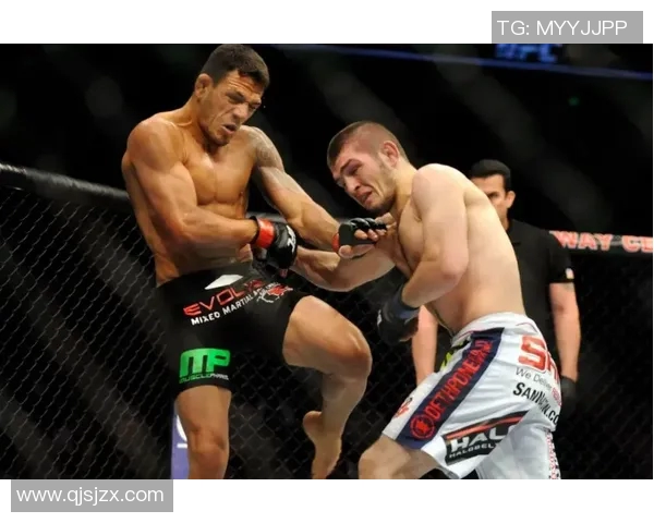 UFC飞踢对决安乔斯精彩瞬间解析与战术分析